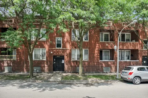 1536 West 70th Street Chicago IL 60636