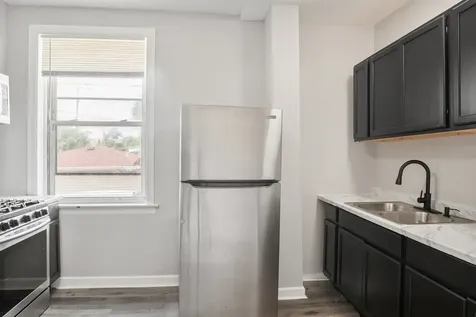 1536 West 70th Street Chicago IL 60636