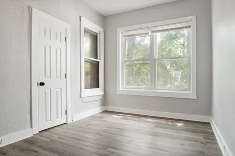 1536 West 70th Street Chicago IL 60636