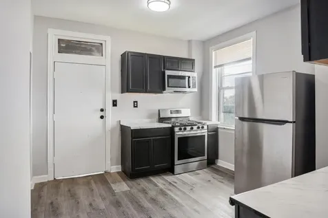 1536 West 70th Street Chicago IL 60636