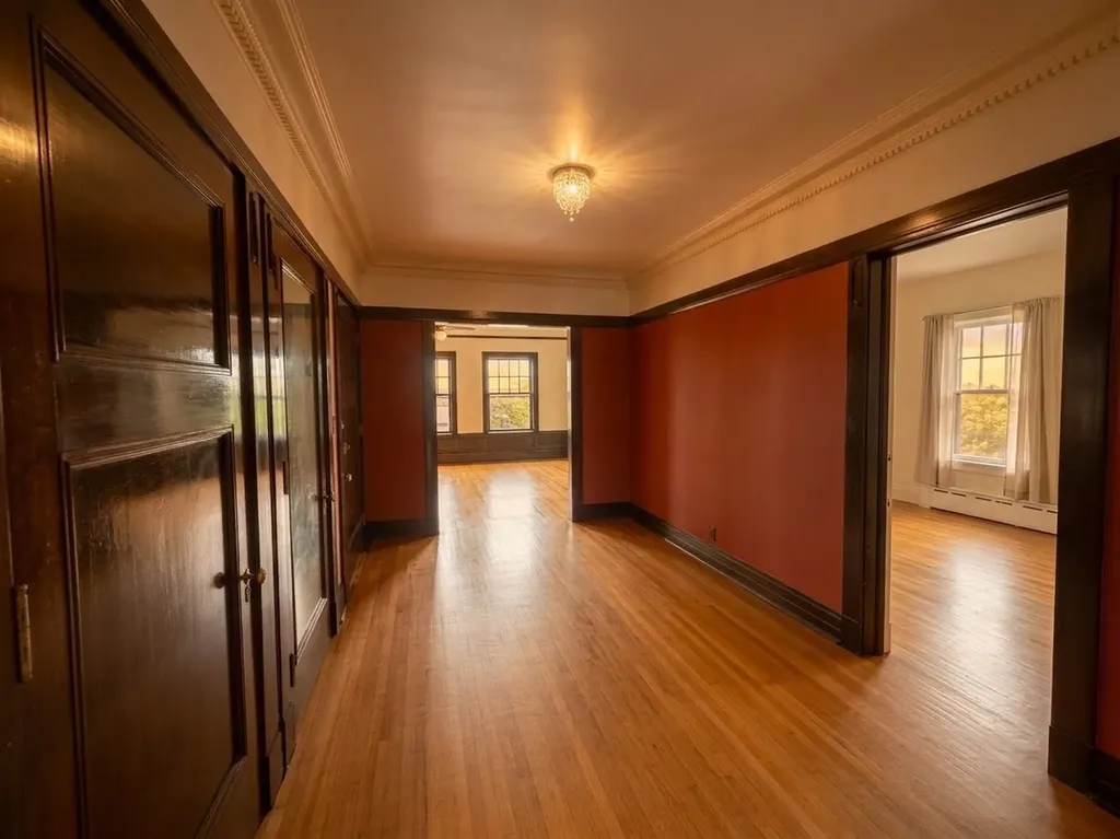 953 East Hyde Park Boulevard Chicago IL 60615