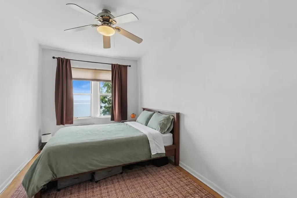 1210 West Jarvis Avenue Chicago IL 60626
