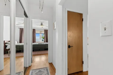 1210 West Jarvis Avenue Chicago IL 60626