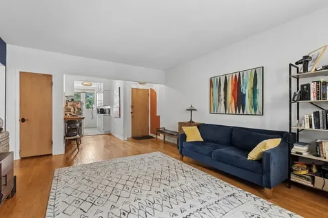 1210 West Jarvis Avenue Chicago IL 60626