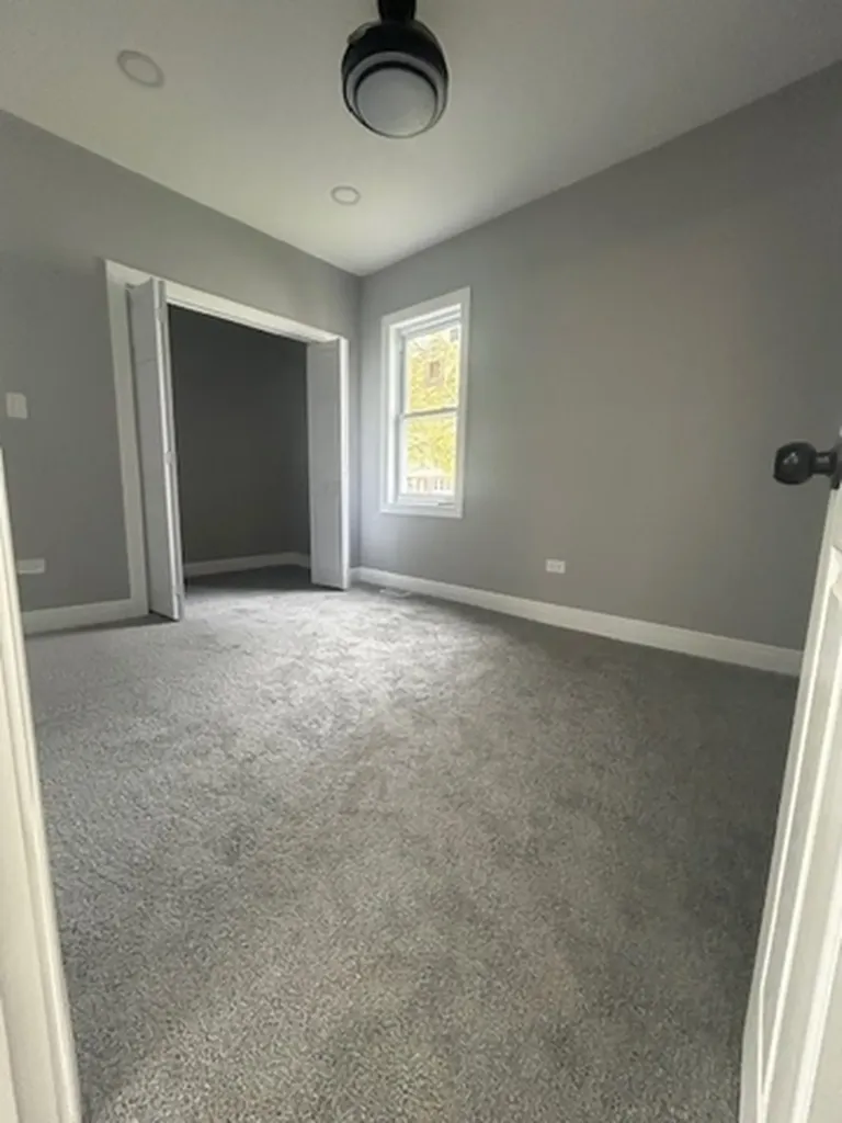 10509 South Edbrooke Avenue Chicago IL 60628