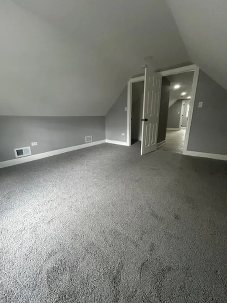 10509 South Edbrooke Avenue Chicago IL 60628