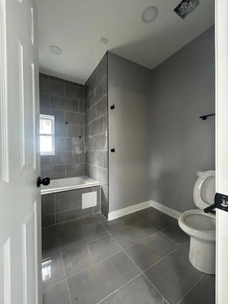 10509 South Edbrooke Avenue Chicago IL 60628