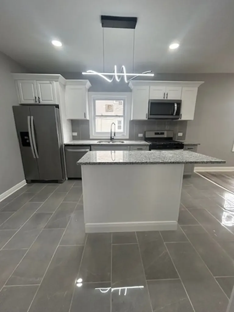 10509 South Edbrooke Avenue Chicago IL 60628