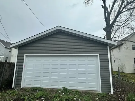 10509 South Edbrooke Avenue Chicago IL 60628