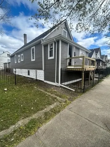10509 South Edbrooke Avenue Chicago IL 60628