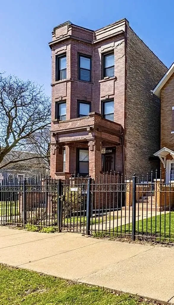 2356 South Lawndale Avenue Chicago IL 60623