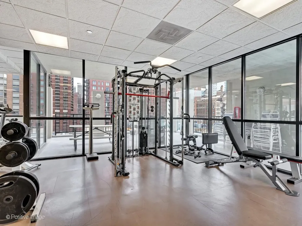 1122 North Clark Street Chicago IL 60610