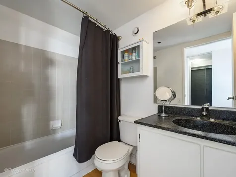 1122 North Clark Street Chicago IL 60610
