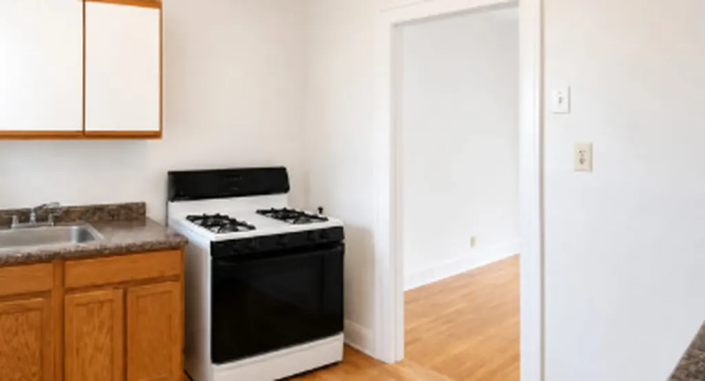 7914 South Dobson Avenue Chicago IL 60619