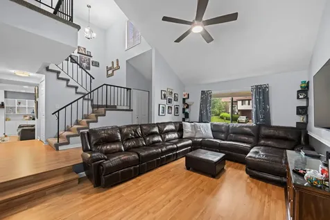209 Alpine Drive Vernon Hills IL 60061