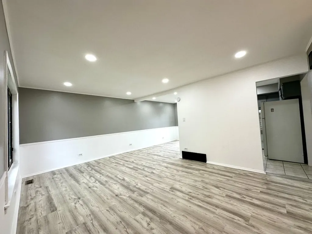 18w158 16TH Street Villa Park IL 60181