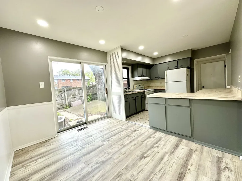 18w158 16TH Street Villa Park IL 60181