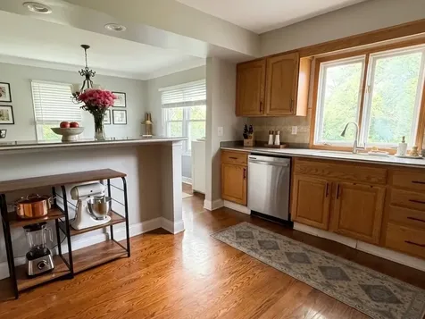 552 Dawes Avenue Glen Ellyn IL 60137