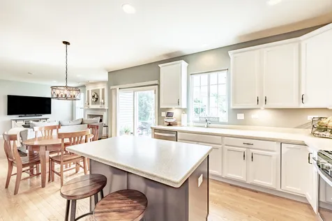 3106 Drury Lane Carpentersville IL 60110
