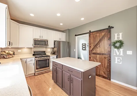 3106 Drury Lane Carpentersville IL 60110