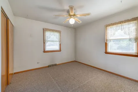 39 Arapaho Drive Thornton IL 60476