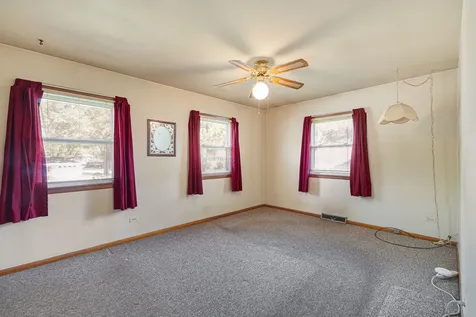 39 Arapaho Drive Thornton IL 60476