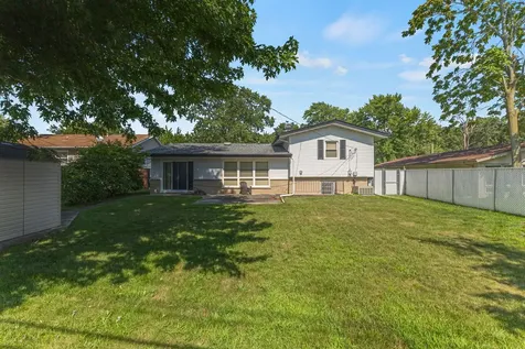39 Arapaho Drive Thornton IL 60476