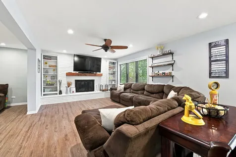 22220 South Eastcliff Drive Shorewood IL 60404