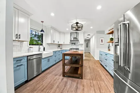 22220 South Eastcliff Drive Shorewood IL 60404