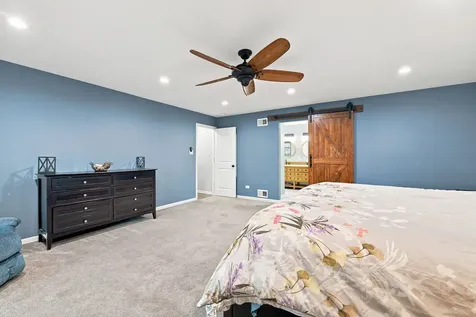22220 South Eastcliff Drive Shorewood IL 60404