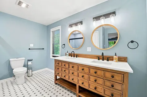 22220 South Eastcliff Drive Shorewood IL 60404
