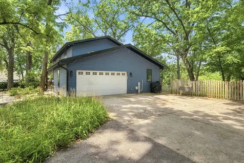 22220 South Eastcliff Drive Shorewood IL 60404