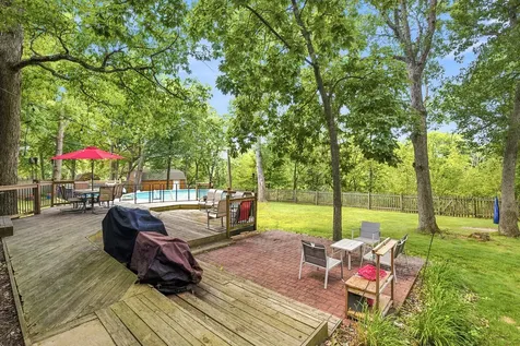 22220 South Eastcliff Drive Shorewood IL 60404
