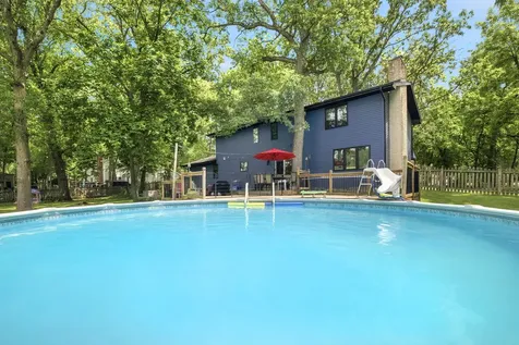 22220 South Eastcliff Drive Shorewood IL 60404