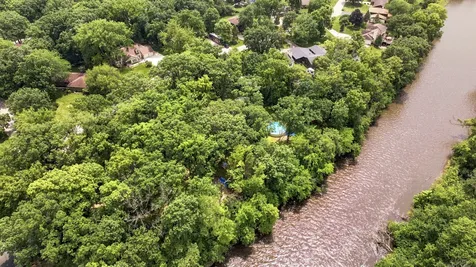 22220 South Eastcliff Drive Shorewood IL 60404