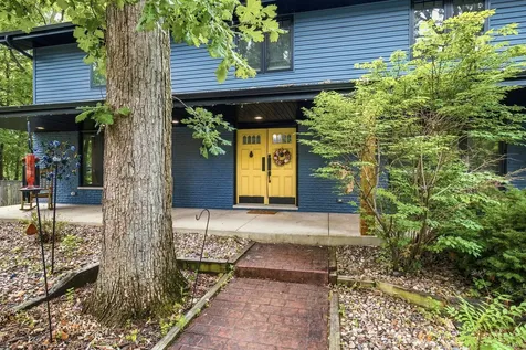 22220 South Eastcliff Drive Shorewood IL 60404