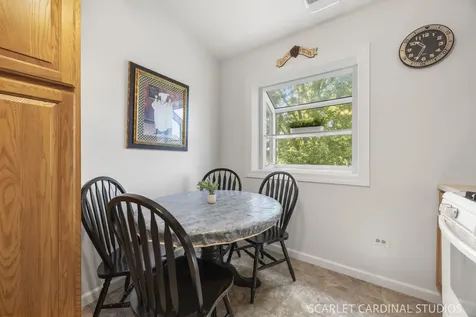 594 Elizabeth Drive Wood Dale IL 60191