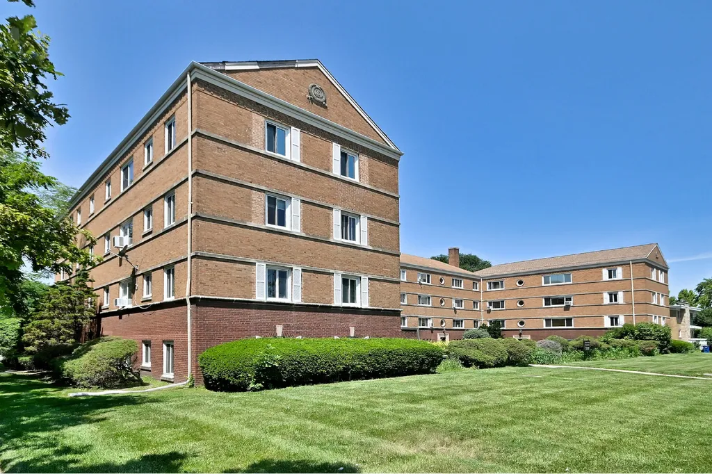 1112 North Harlem Avenue River Forest IL 60305