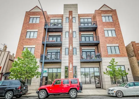 2450 West Montrose Avenue Chicago IL 60618