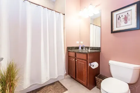 2450 West Montrose Avenue Chicago IL 60618