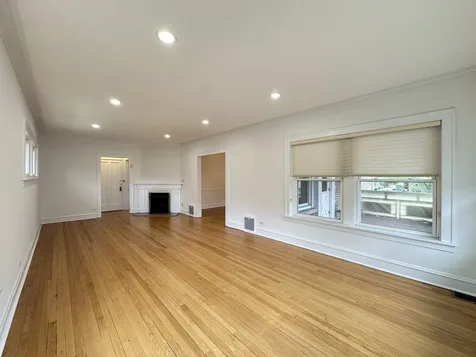 2611 Walnut Street Evanston IL 60201
