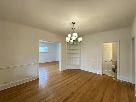 2611 Walnut Street Evanston IL 60201