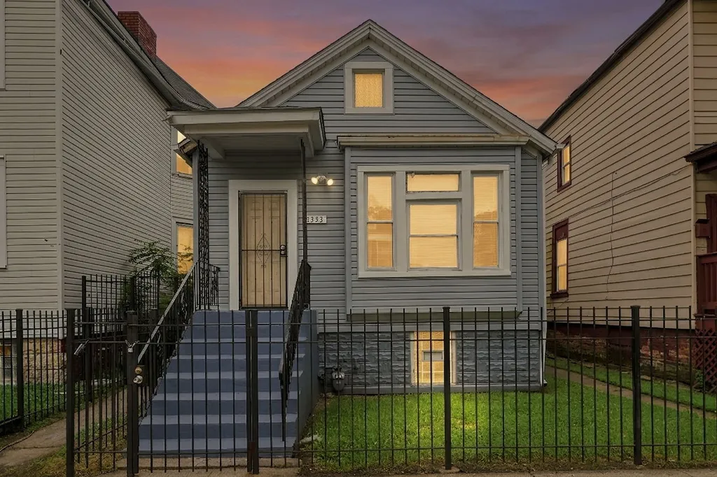 5353 South Princeton Avenue Chicago IL 60609