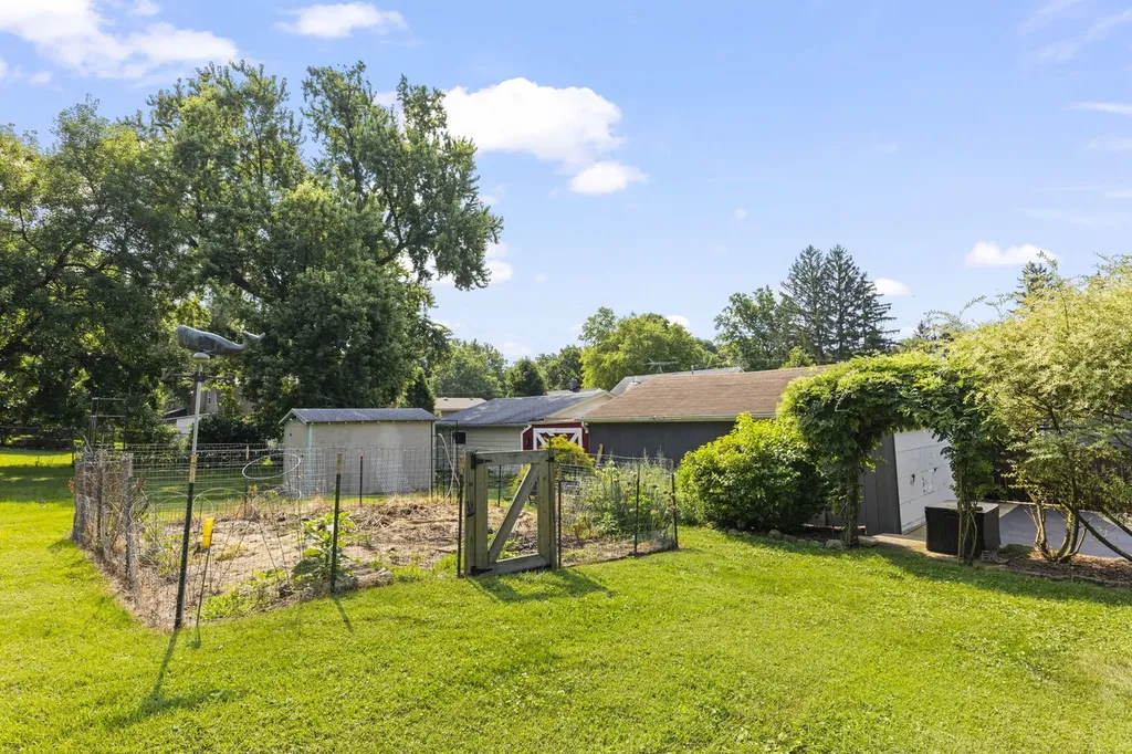 1928 Curtiss Street Downers Grove IL 60515
