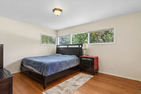 1958 Castlewood Road Highland Park IL 60035