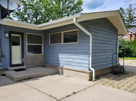 1958 Castlewood Road Highland Park IL 60035