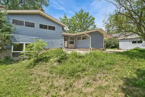 1958 Castlewood Road Highland Park IL 60035