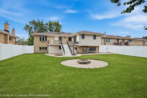 567 Irmen Drive Wood Dale IL 60191
