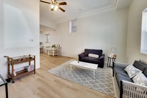 3151 North Southport Avenue Chicago IL 60657