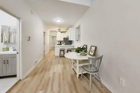 3151 North Southport Avenue Chicago IL 60657